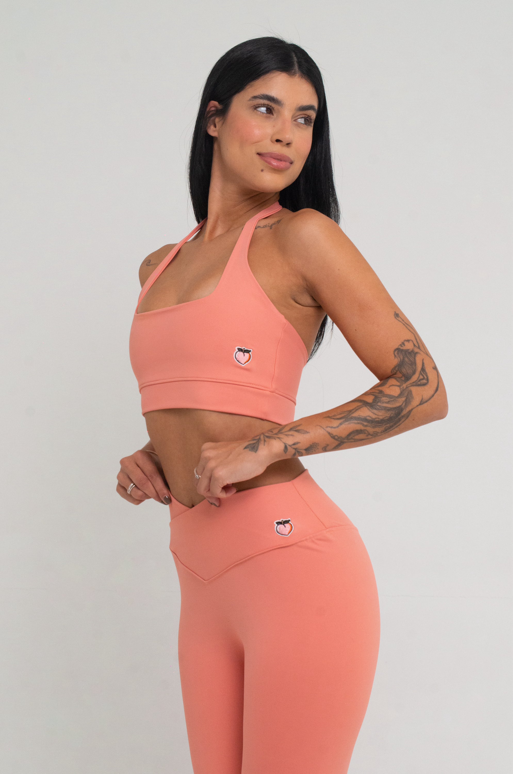 legging com cós transpassado na cor lantana
