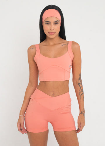 short com cós transpassado na cor lantana