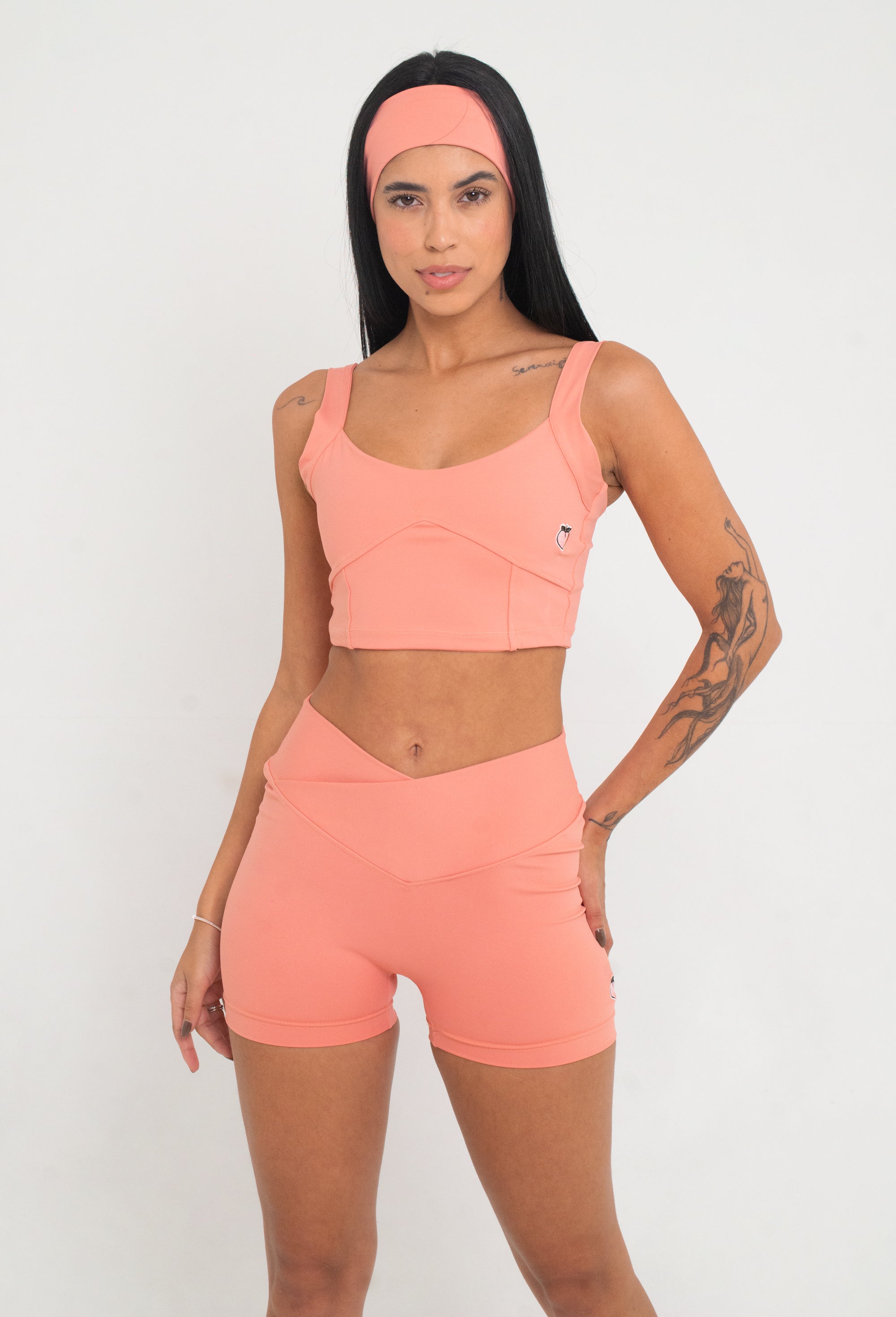 short com cós transpassado na cor lantana