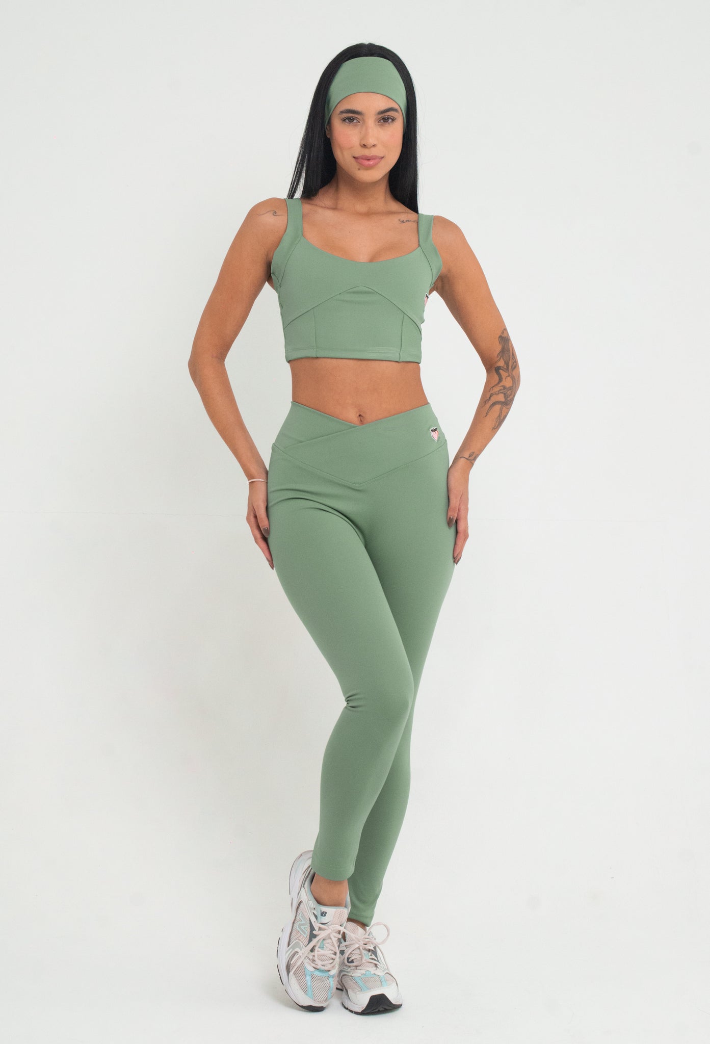 legging com cós transpassado na cor matte
