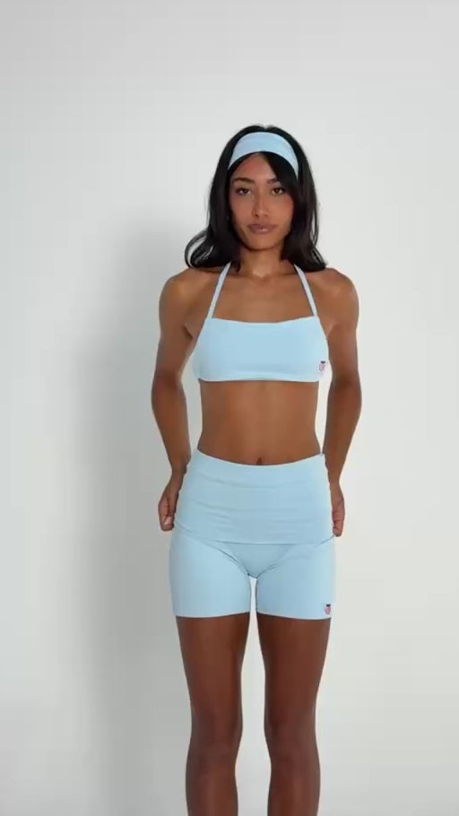 shorts com cós dobrado na cor blue sky